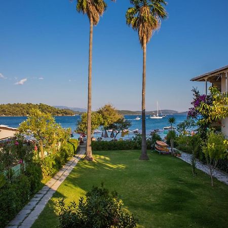 Elati Beach Aparthotel Nidhrion Exteriör bild